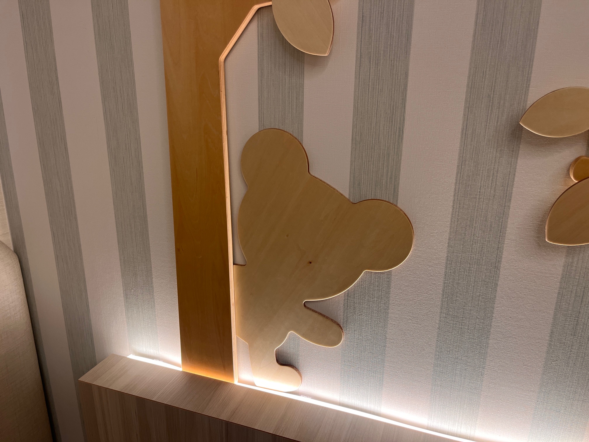 山形県山形市 Sクリニック様　一部個室　木製建具・家具工事